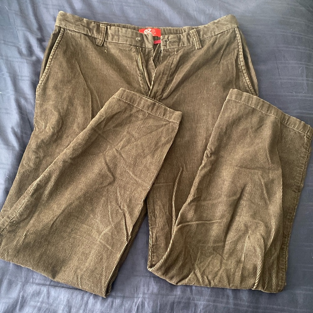 *3 for $20* Men's EZs Courdoroys *MISSING BUTTON*